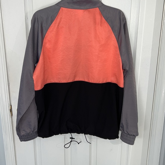 Mossimo Supply Co. Windbreaker - Picture 3 of 3